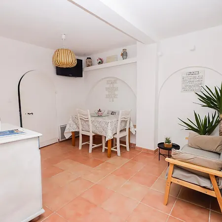 Mazet Bord De Piscine Partagee - Parking - Bbq - Draps Inclus