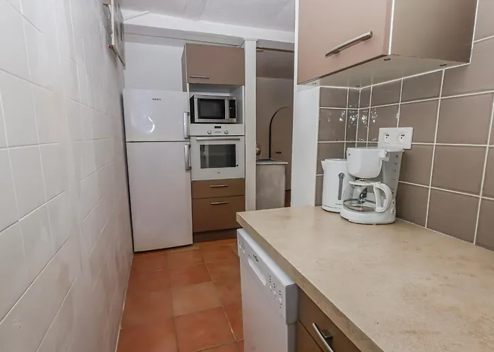 Mazet Bord De - De La Nartelle - Maxime - Piscine Partagée - Parking - Bbq - Draps Inclus Sainte-Maxime