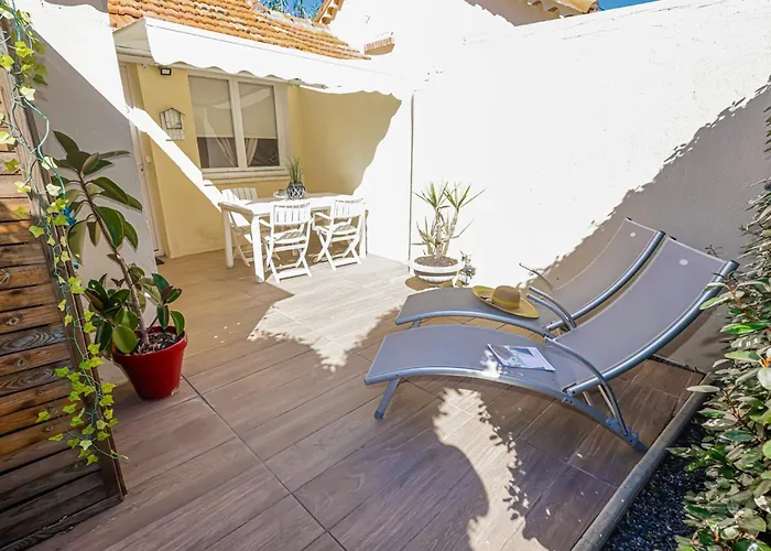 Prázdninový dům Mazet Bord De Piscine Partagee - Parking - Bbq - Draps Inclus *