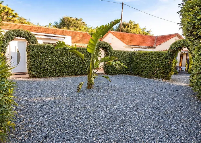 Mazet Bord De Mer - Plage De La Nartelle - Sainte Maxime - Parking - Calme & Detente *