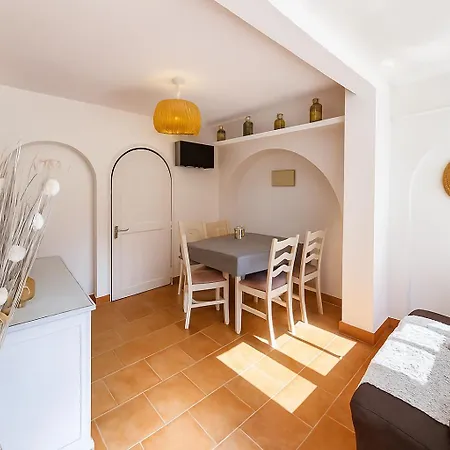 Reve D'azur De La Nartelle, Mazet 35m2, Parking, Piscine Partagee, Terrasse Bbq & Draps Inclus Casa de Férias Sainte-Maxime