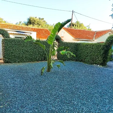 Feriehus Mazet Bord De Piscine Partagee - Parking - Bbq - Draps Inclus Sainte-Maxime