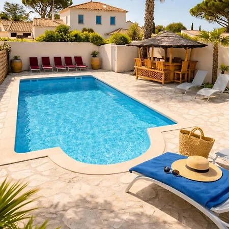 Mazet - De La Nartelle à 200m- Piscine Au Sel -terrasse- Parking - Bbq- Calme&détente Draps Inclus- Check-in 20h Maximum Hébergement de vacances Sainte-Maxime