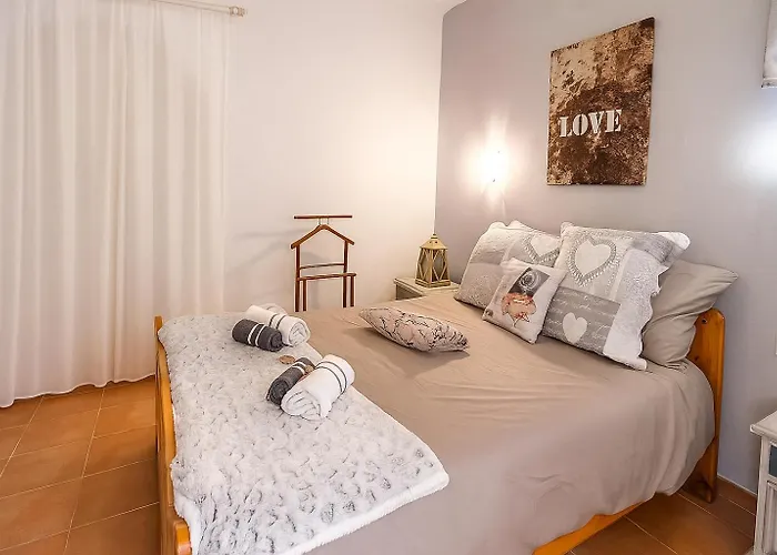 Mazet Bord De Mer - Plage De La Nartelle - Sainte Maxime - Parking - Calme & Detente Holiday home Sainte-Maxime